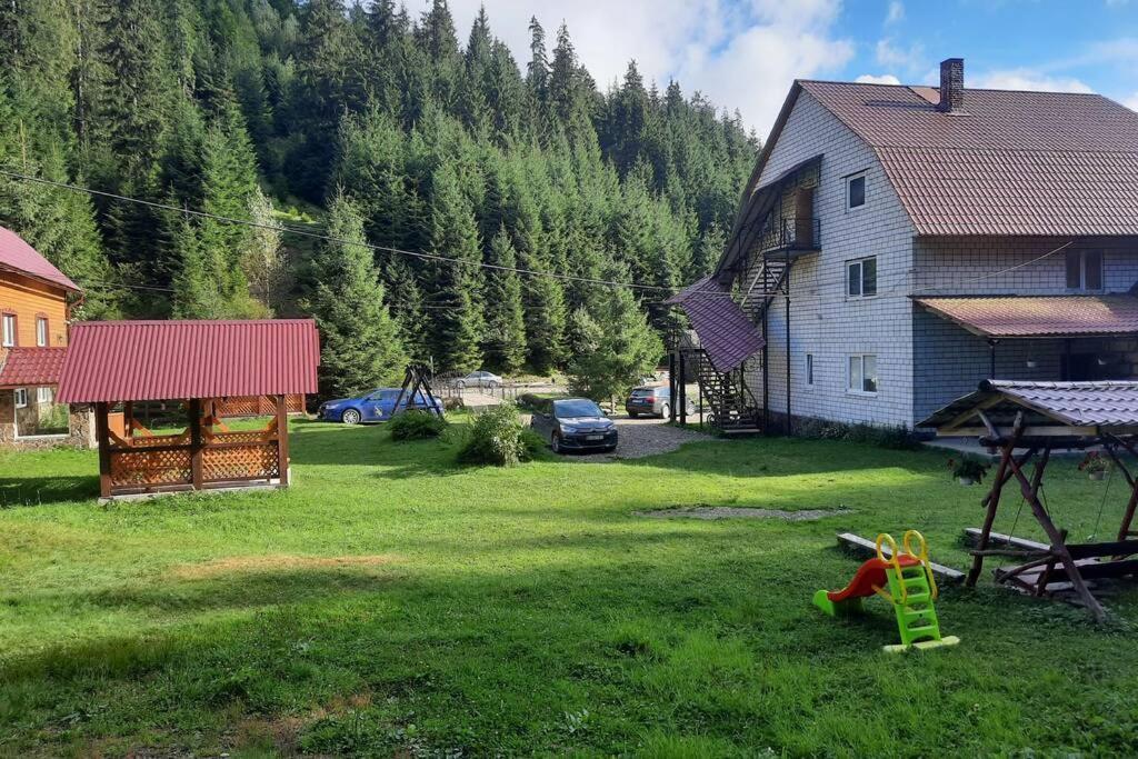 Окремі Апартаменти На 8 Чоловік Садиба У Ані Synevyrs'ka Polyana Exterior photo
